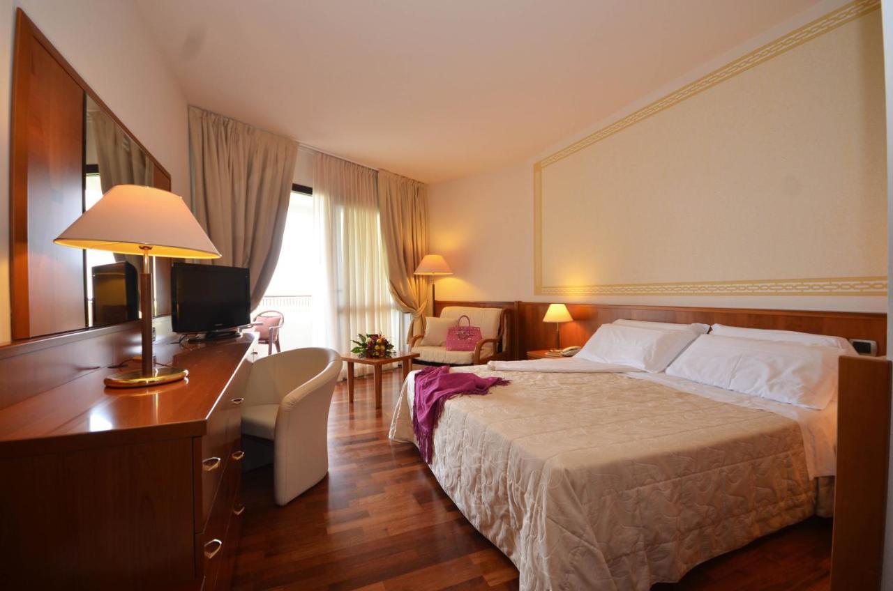 Savoy Beach Hotel & Thermal Spa Bibione Ngoại thất bức ảnh