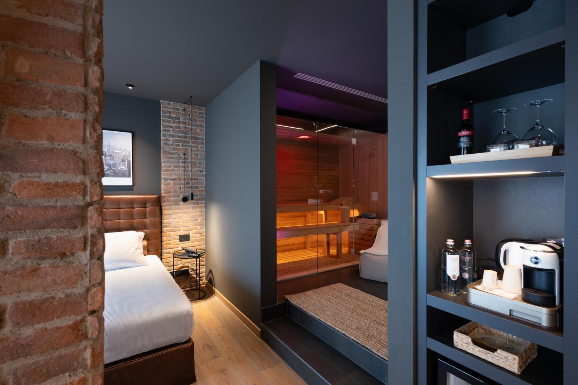 Savoy Beach Hotel & Thermal Spa Bibione Ngoại thất bức ảnh A room at the hotel