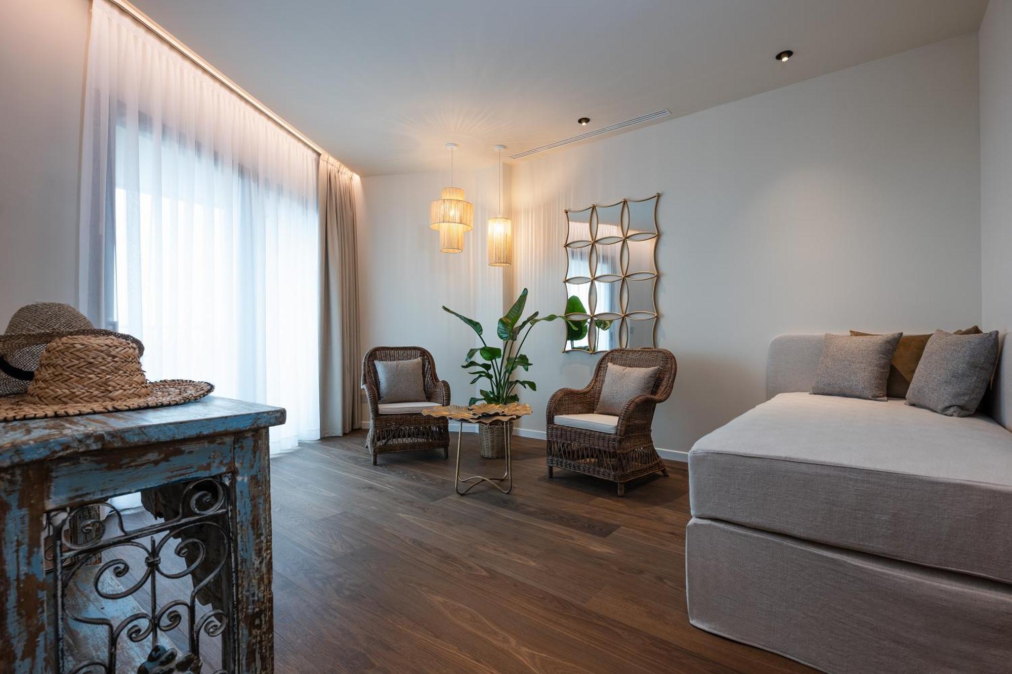 Savoy Beach Hotel & Thermal Spa Bibione Ngoại thất bức ảnh A room at the hotel