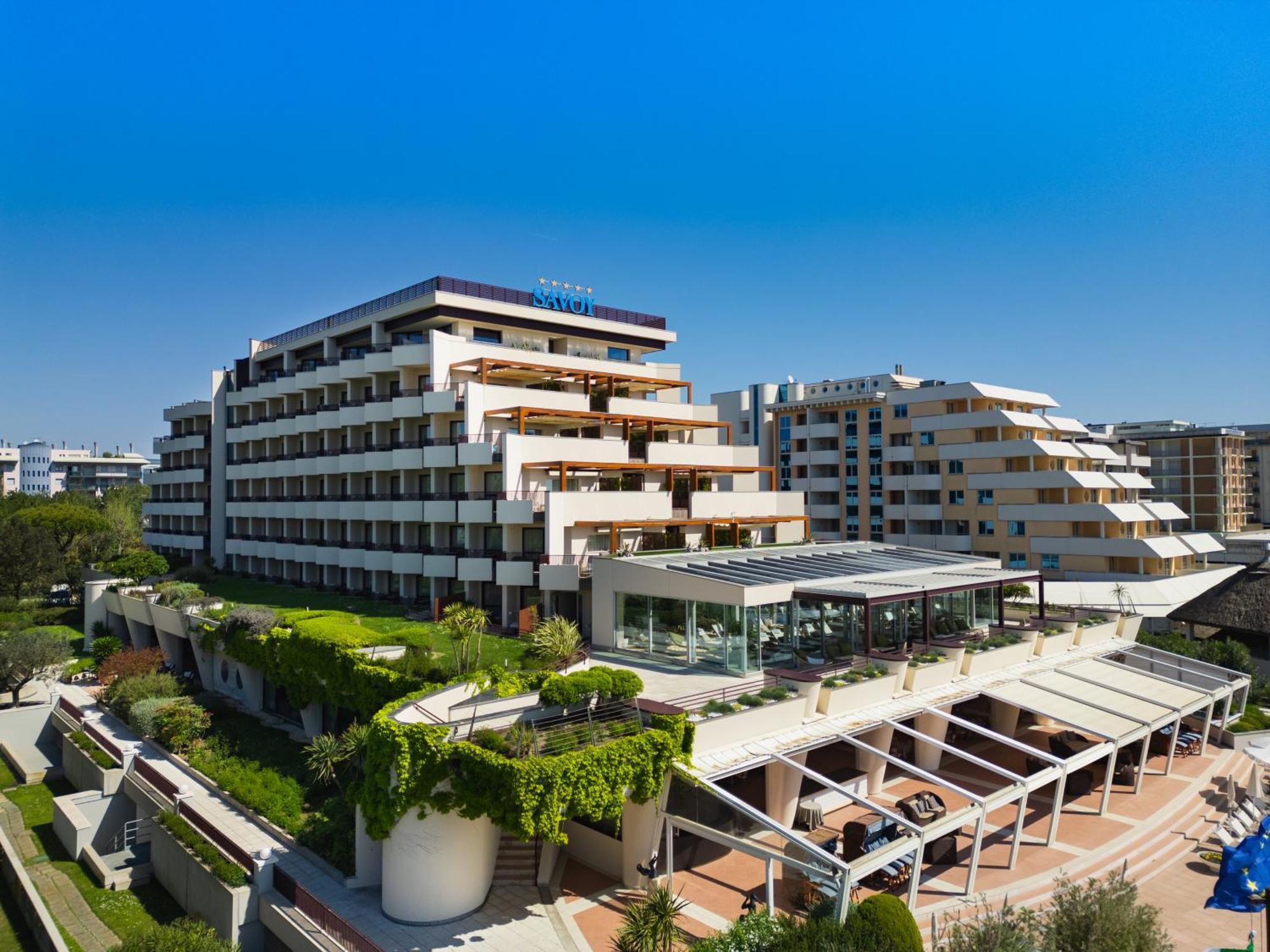 Savoy Beach Hotel & Thermal Spa Bibione Ngoại thất bức ảnh The campus of the University of Piraeus